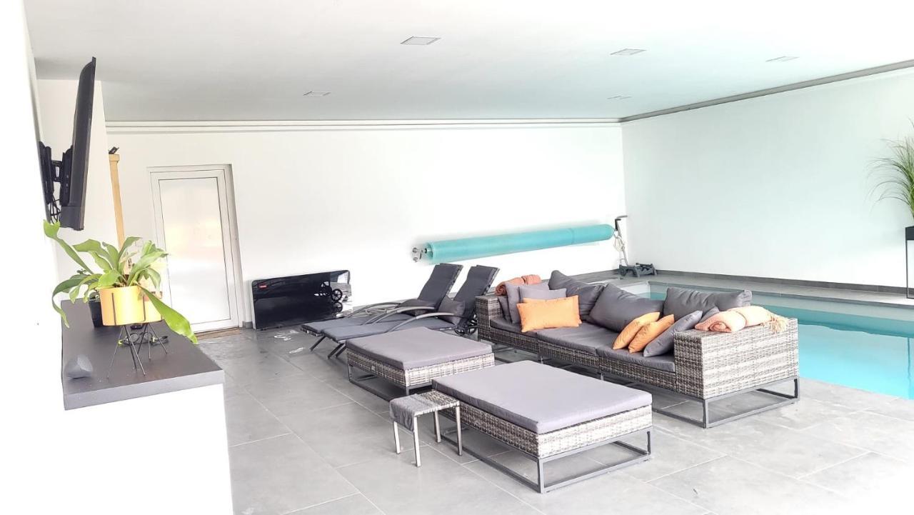 Apartman S Bazenem A Saunou Kadan Exterior photo